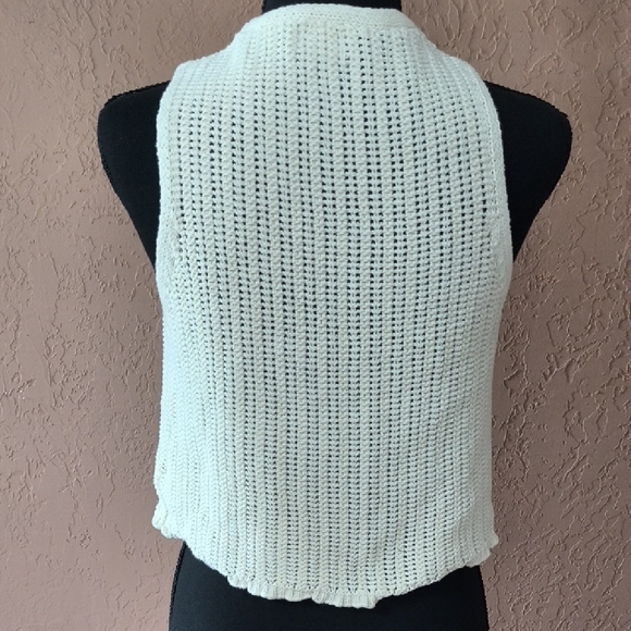 Cotton On White Shrug with Ribbed Knit and Open Front Size Small - Picture 4 of 10